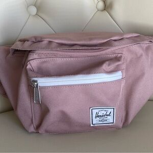 Herschel Pop Quiz Hip Pack in Ash Rose